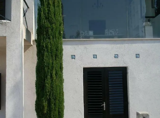 Apartment The Sea Drage