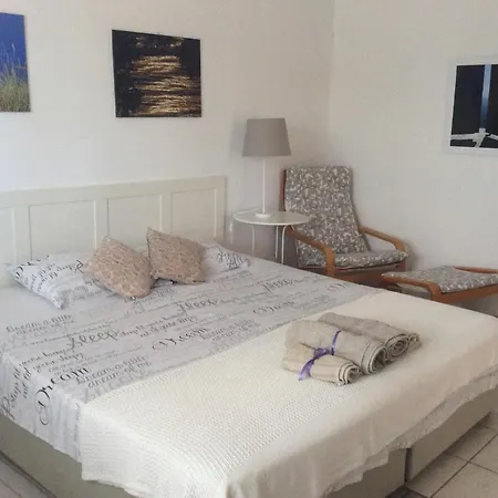 The Sea Apartment *