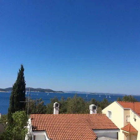 Apartment The Sea Drage